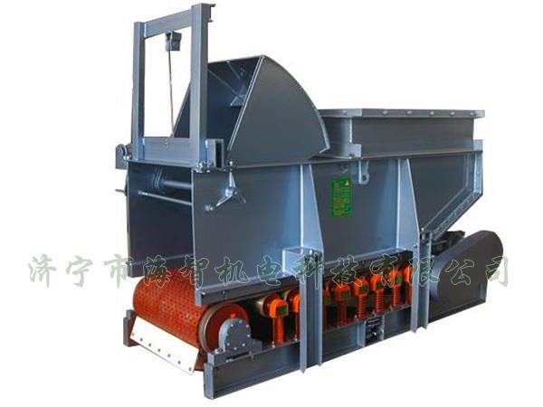 用手動、電動、液動或氣動驅(qū)動齒輪帶動弧型齒條來開啟或關(guān)閉扇型閘門